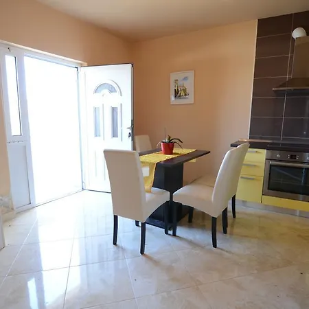Appartement Emi Sukošan